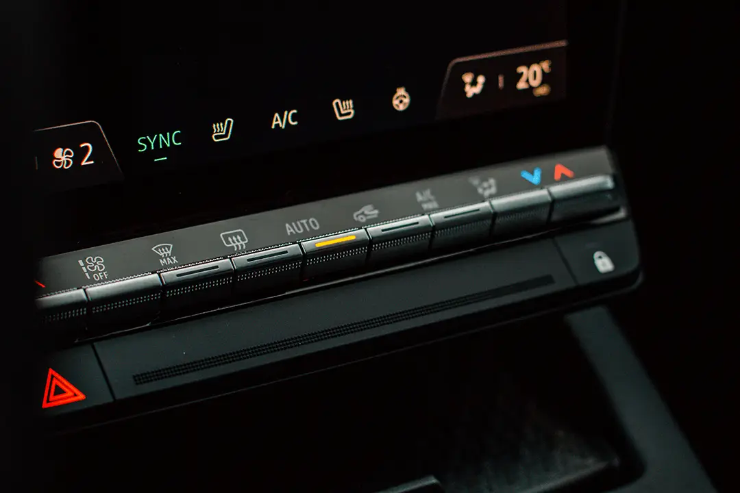 Renault-Megane-E-Tech-knappar