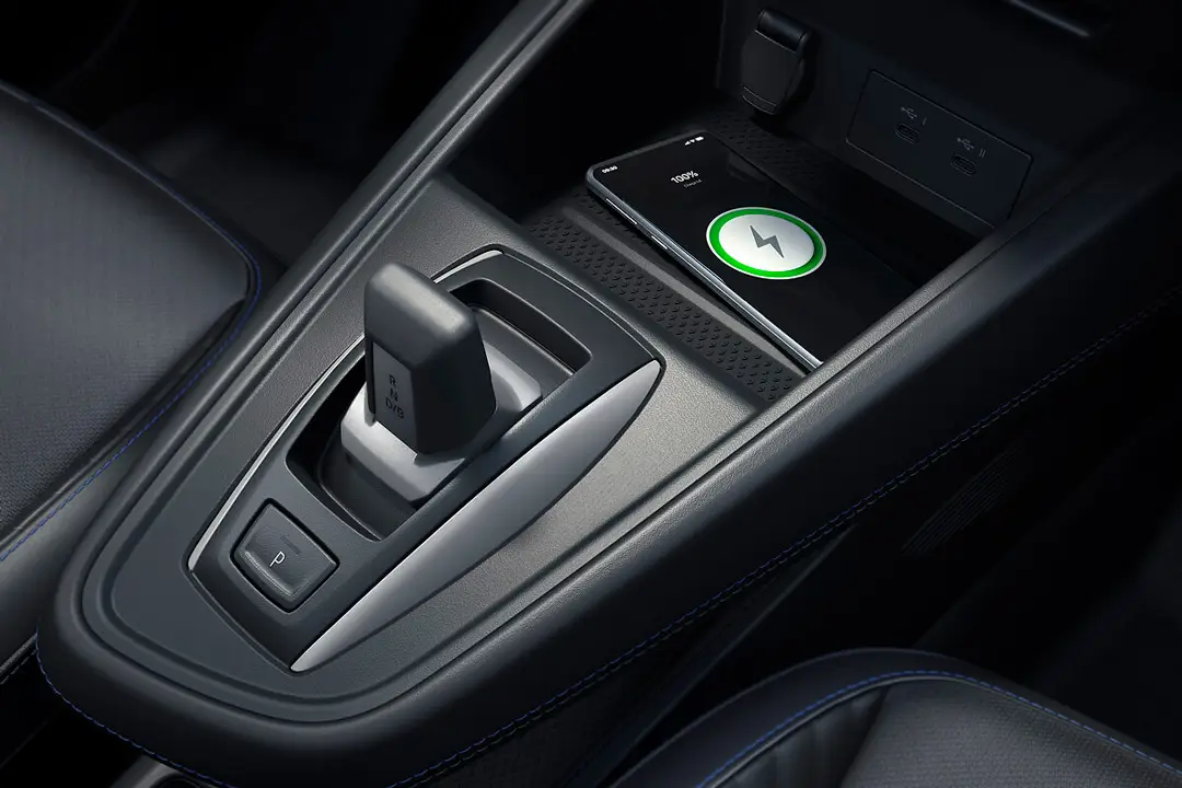 Renault-Captur-Techno-mittenkonsoll