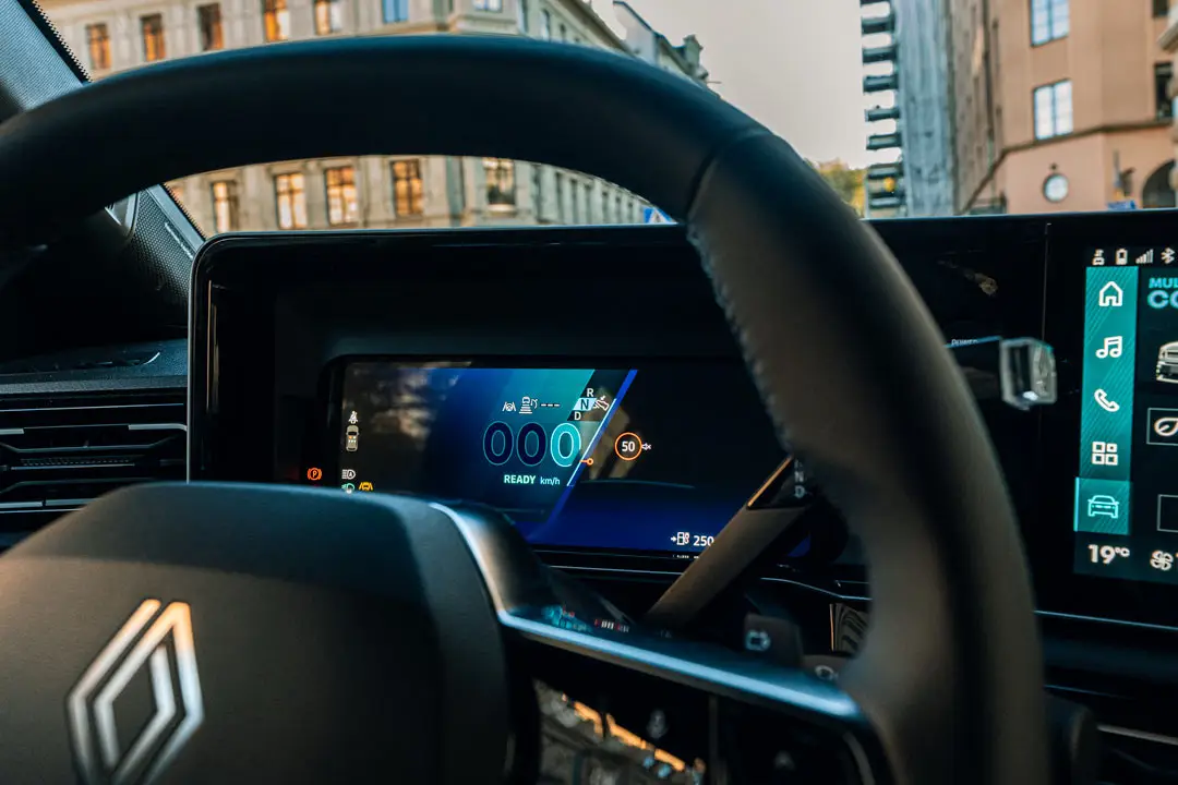 Renault-4-display-förare