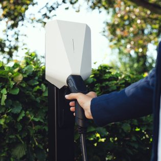 Elbilsvaruhuset-laddbox-stolpe