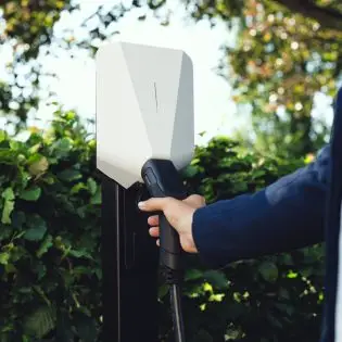 Elbilsvaruhuset-laddbox-stolpe