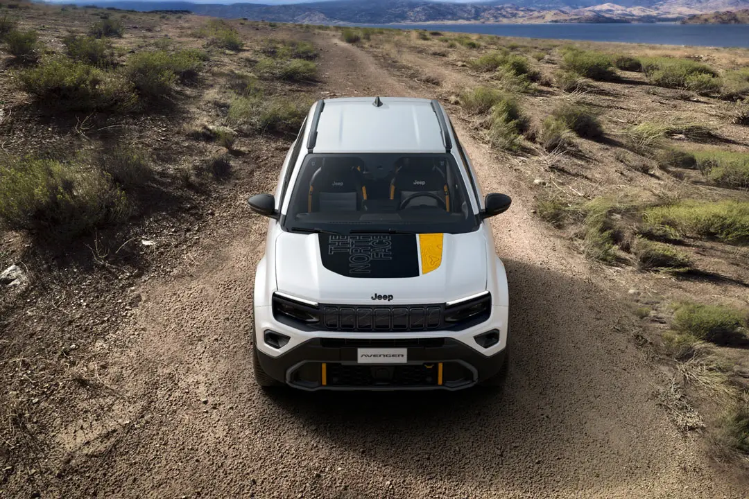 Jeep-Avenger-4xe-Ovansidan